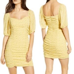 ALL IN FAVOR Sasha Yellow  Floral Ruched Sweetheart Neck Mini Dres Womens L NWT